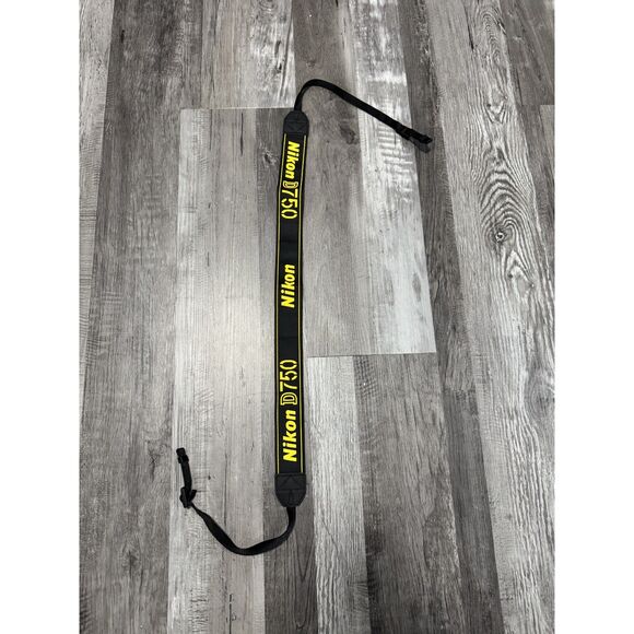 Genuine Nikon D 750 D750 Camera Neck Strap - Like New - Picture 1 of 2